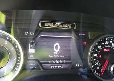 2019 Ram 1500 Big Horn/Lone Star 4X4 5'7 Box из США, поврежденный, VIN 1C6RRFFG1KN877324